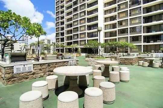 Newly Remodeled Corner Unit At The Waikiki Banyan With Diamond Head Views Condo Honolulu 0*,  Estados Unidos da América